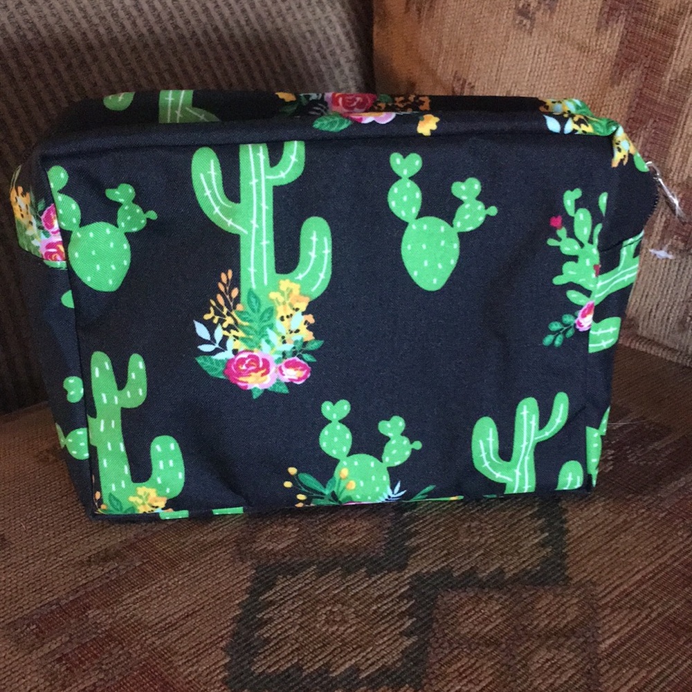 Cactus cosmetic bag